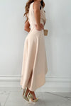 Beige v-ausschnitt wickelkleid mit schlitz – elegante abendmode für damen