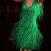 Glänzendes fransen-kleid - elegante abendmode für damen