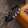 Personalisierbares, graviertes lederarmband für männer - mit deinem namen