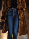 Langer wildleder-trenchcoat - elegante oberbekleidung für frauen